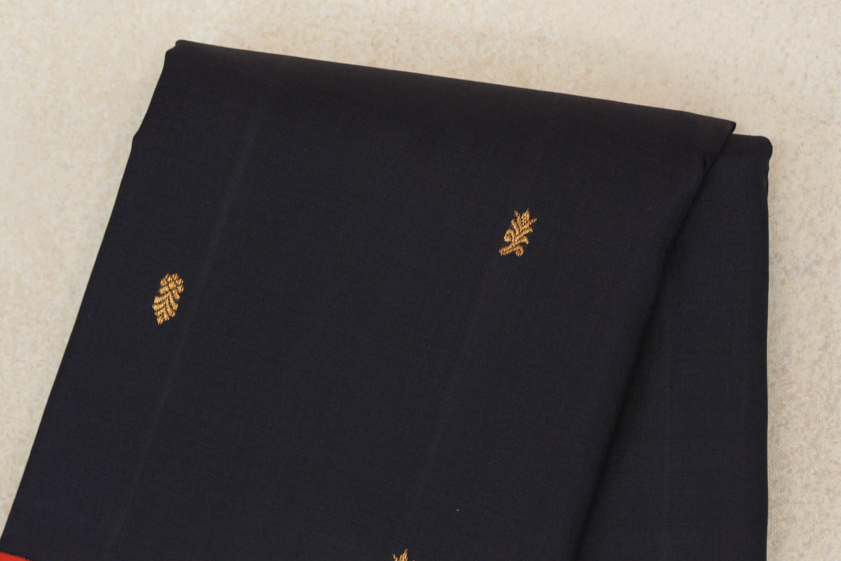 Deep Navy Blue with Tomato Red Borders Vintage Kanjivaram Silk Saree body