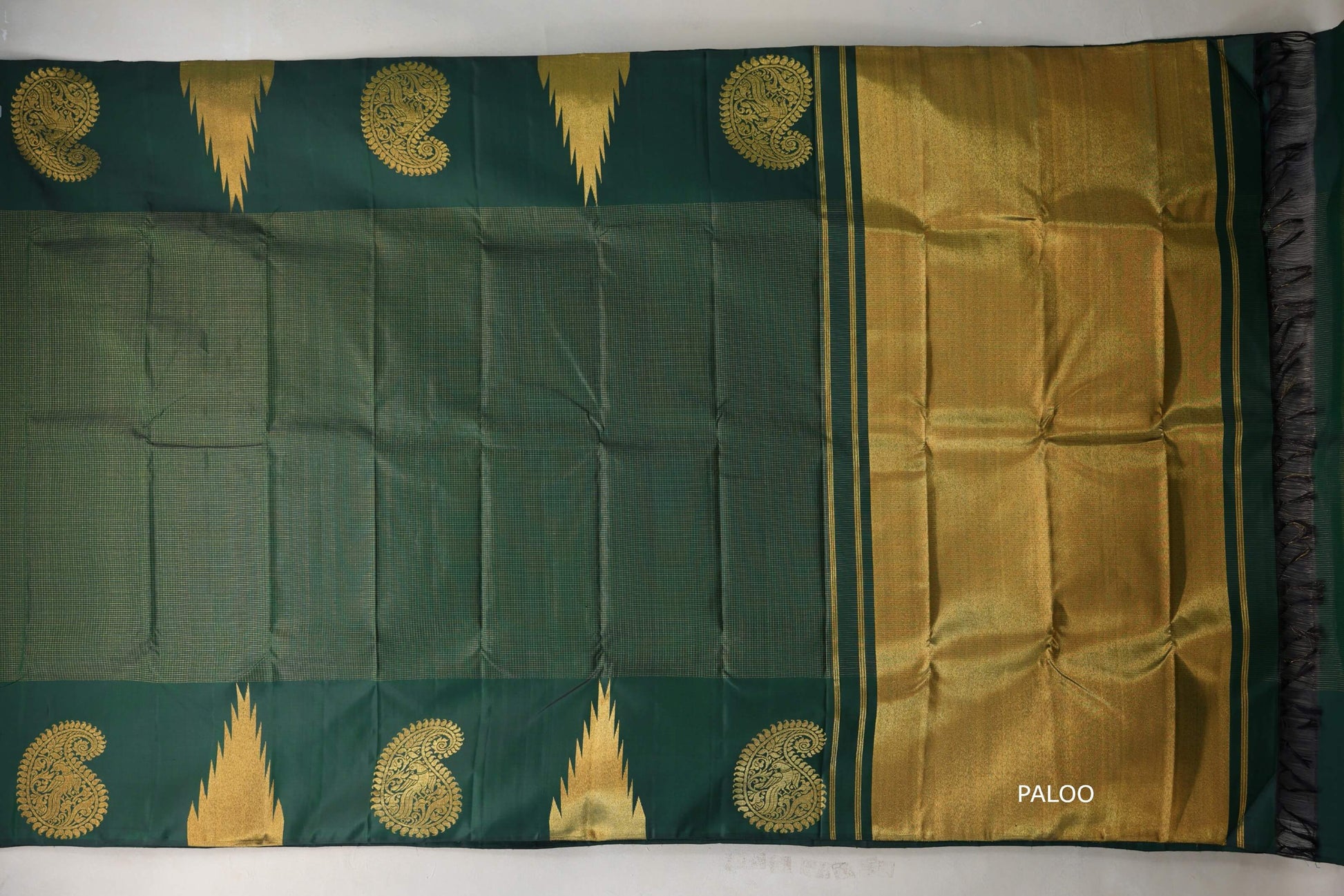 Deep Bottle Green Vintage Kanjivaram Silk Saree by Shreenivas Silks PSSR019204 - Parisera