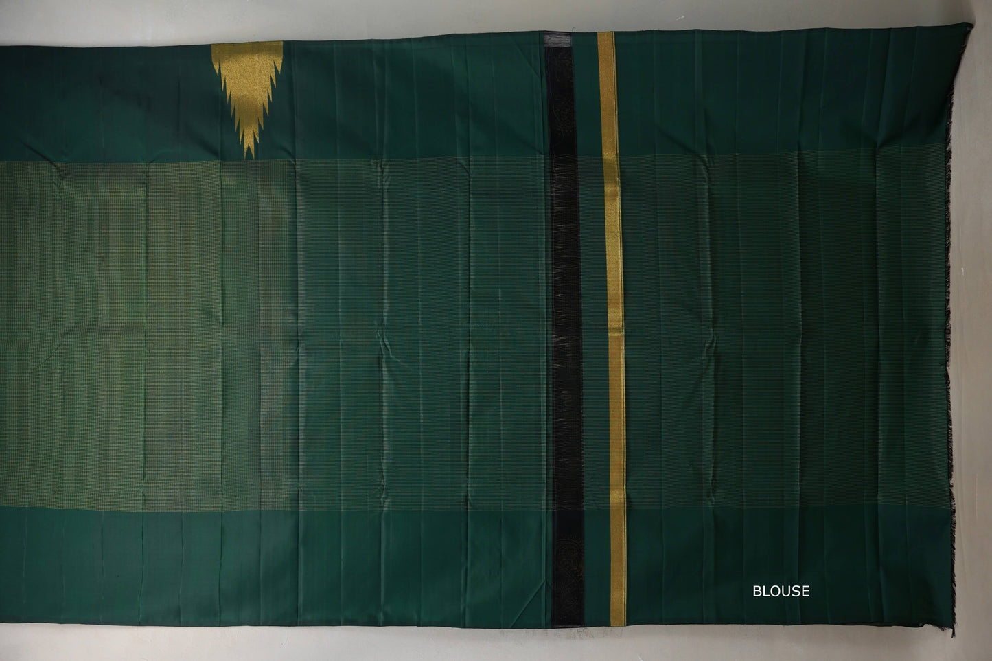 Deep Bottle Green Vintage Kanjivaram Silk Saree by Shreenivas Silks PSSR019204