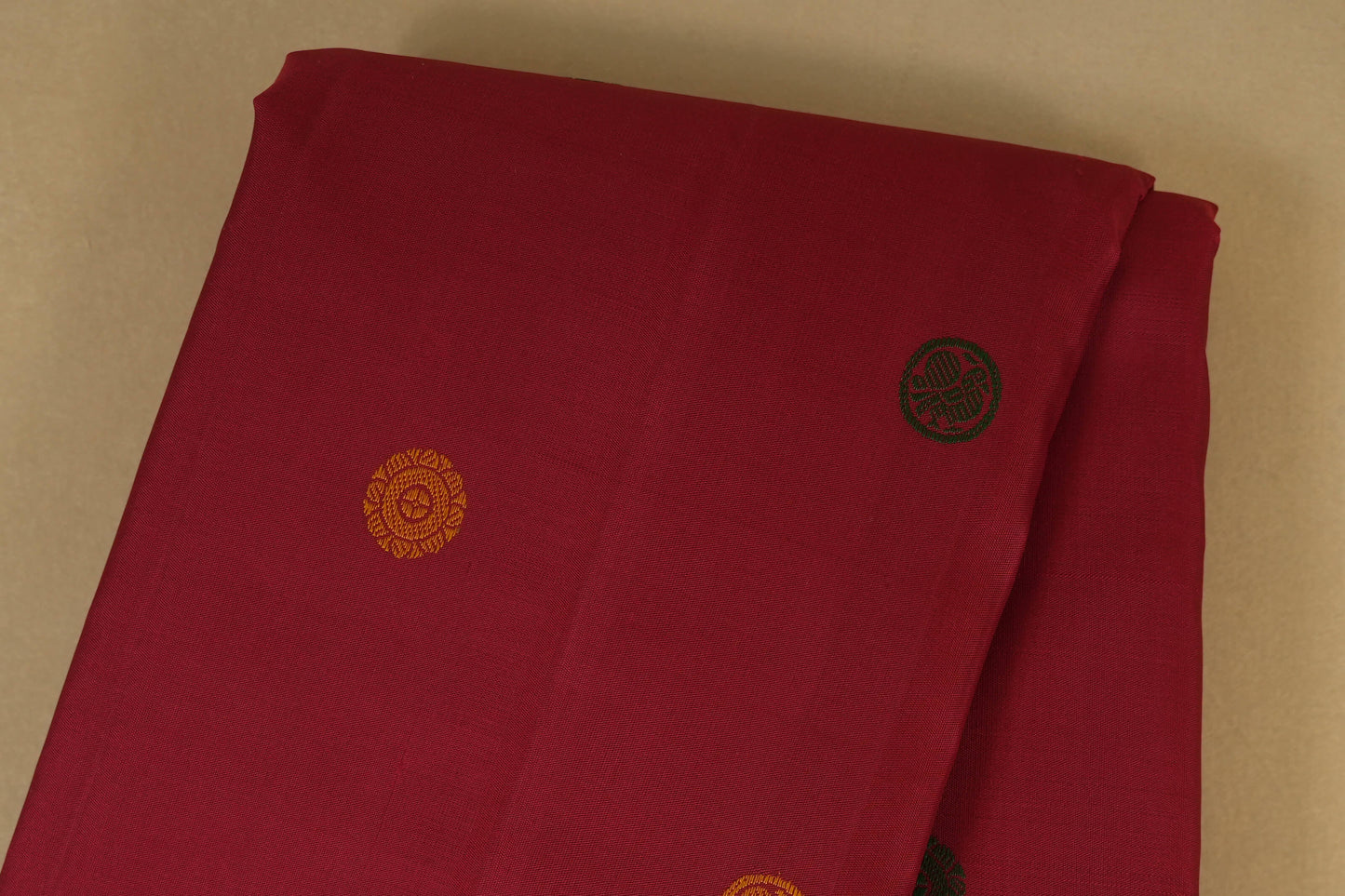 Maro bodyon Borderless Kanjivaram Silk Saree