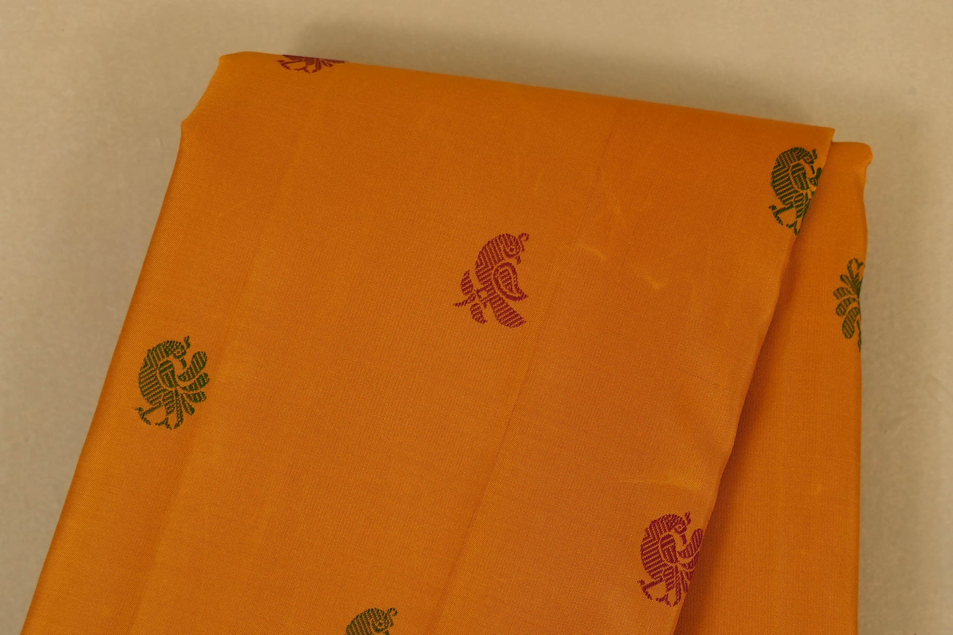 Mustard Borderless Kanjivaram Silk Saree body