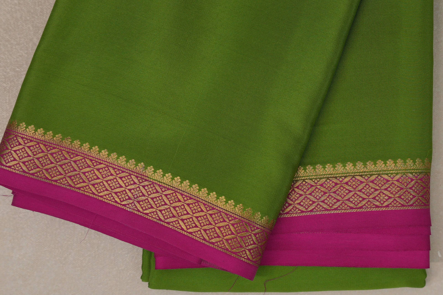 Bright Leaf Green with bright Pink Mysore Silk Saree by Shreenivas Silks PSSR019215