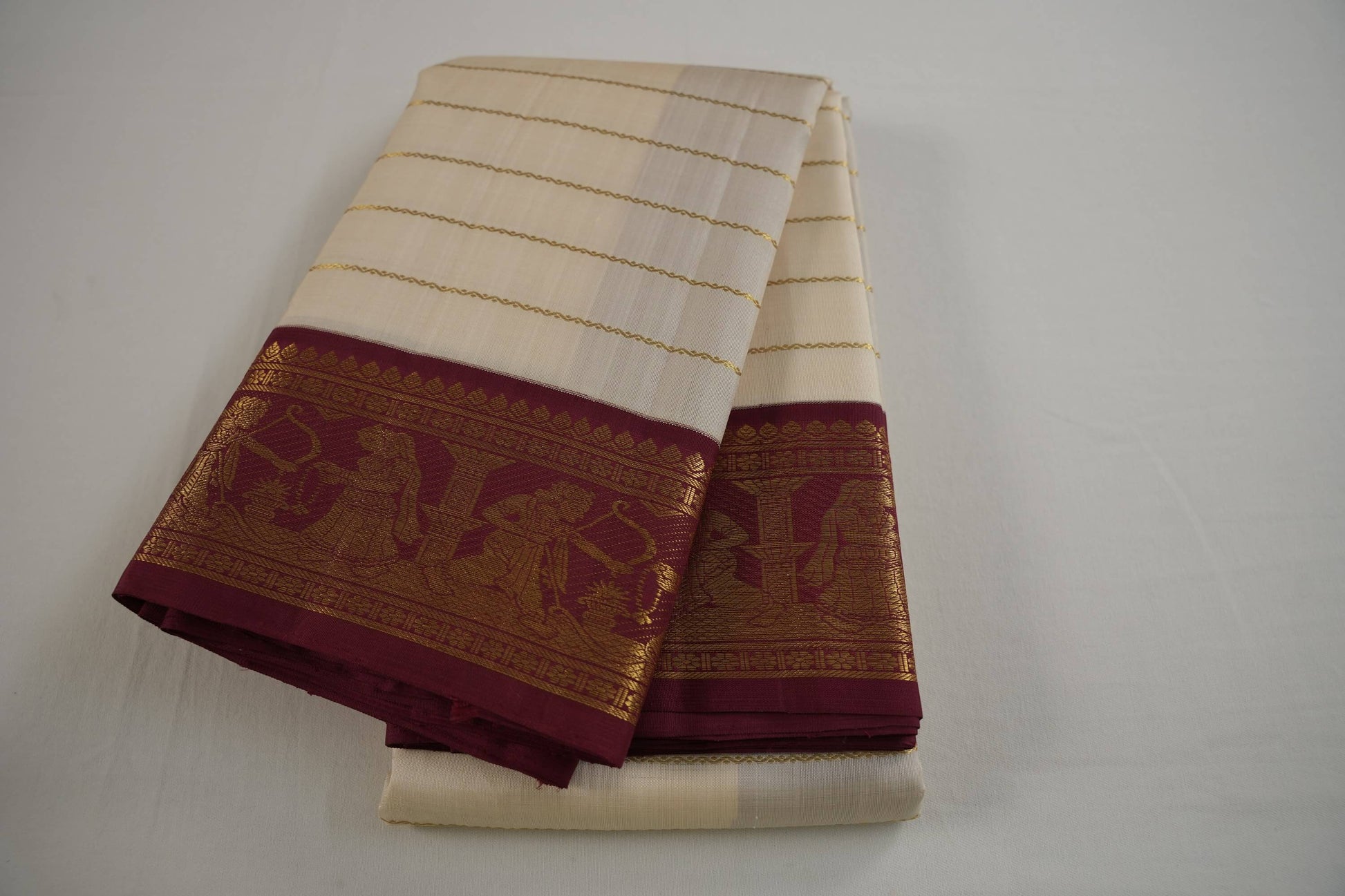 Off-white kanchipuram silk saree