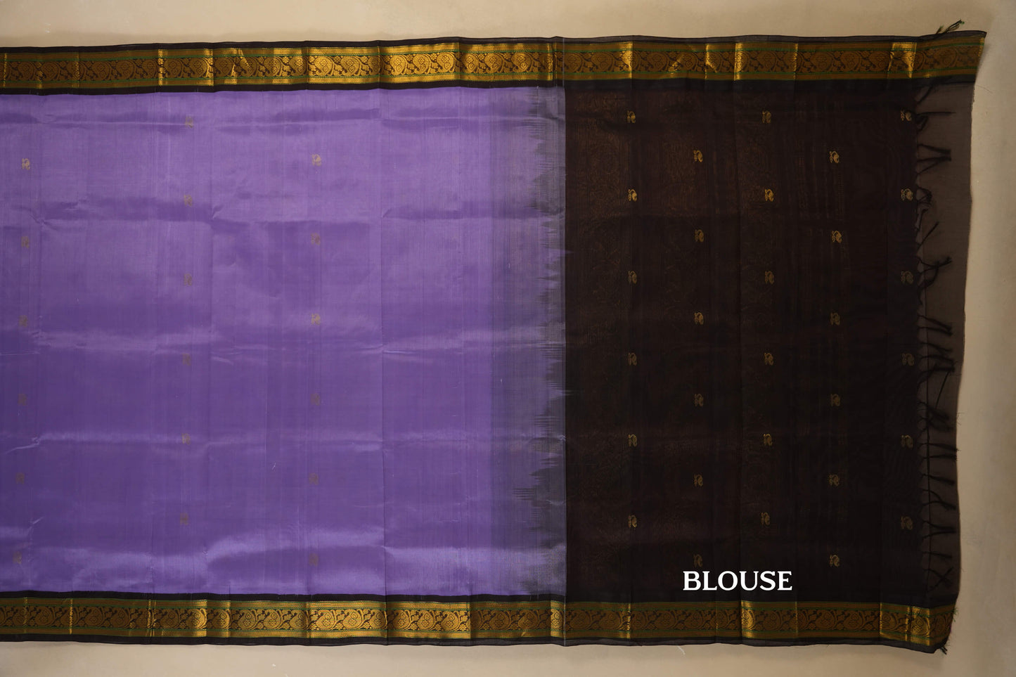 Lavender with Deep Brown Borders Silk Cotton Saree blouse