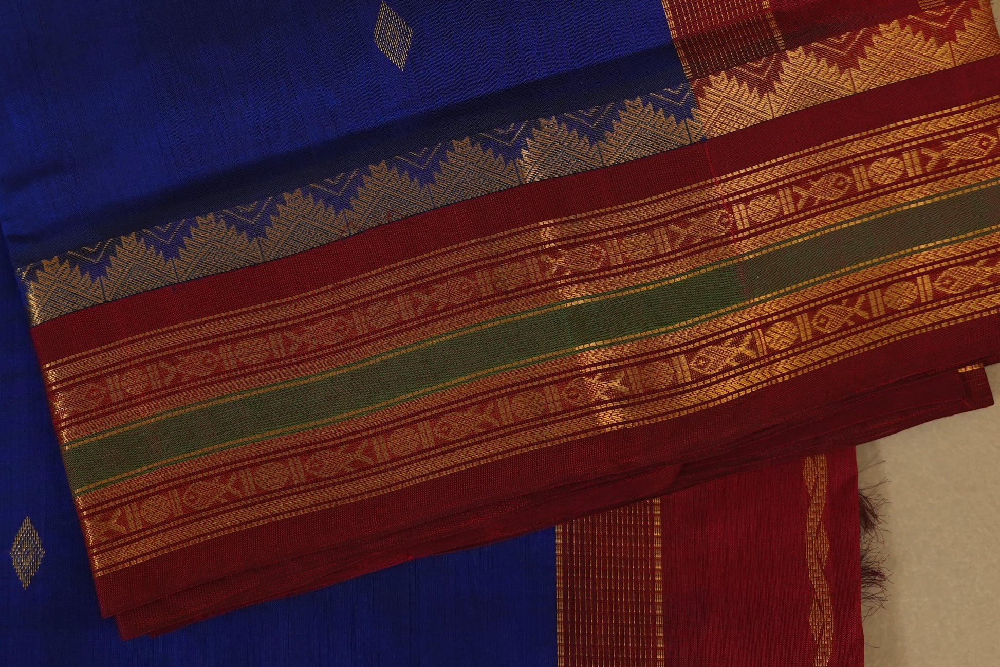 Ink Blue with Maroon Borders Silk Cotton Saree borders