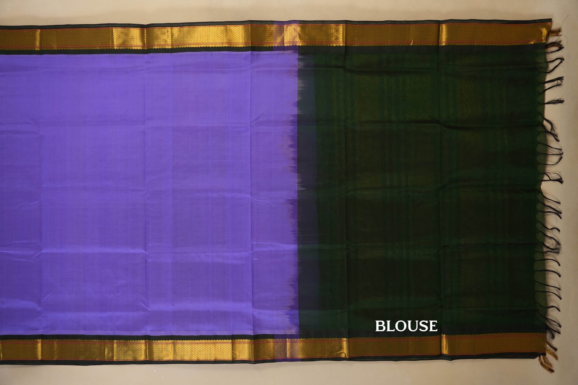 Lavender with Bottle Green Borders Silk Cotton Saree blouse