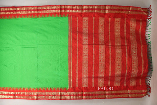 Bright Leaf Green with Bright Red Borders Ten Yards Silk Saree by Shreenivas Silks PSSR019234