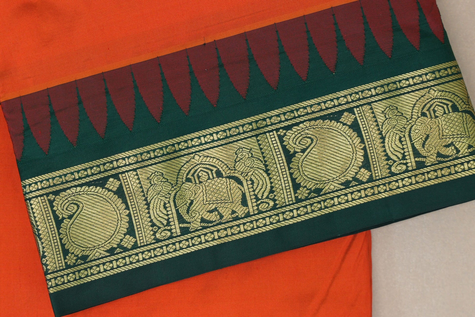 Reddish Orange  Ten Yards Silk Cotton saree border 