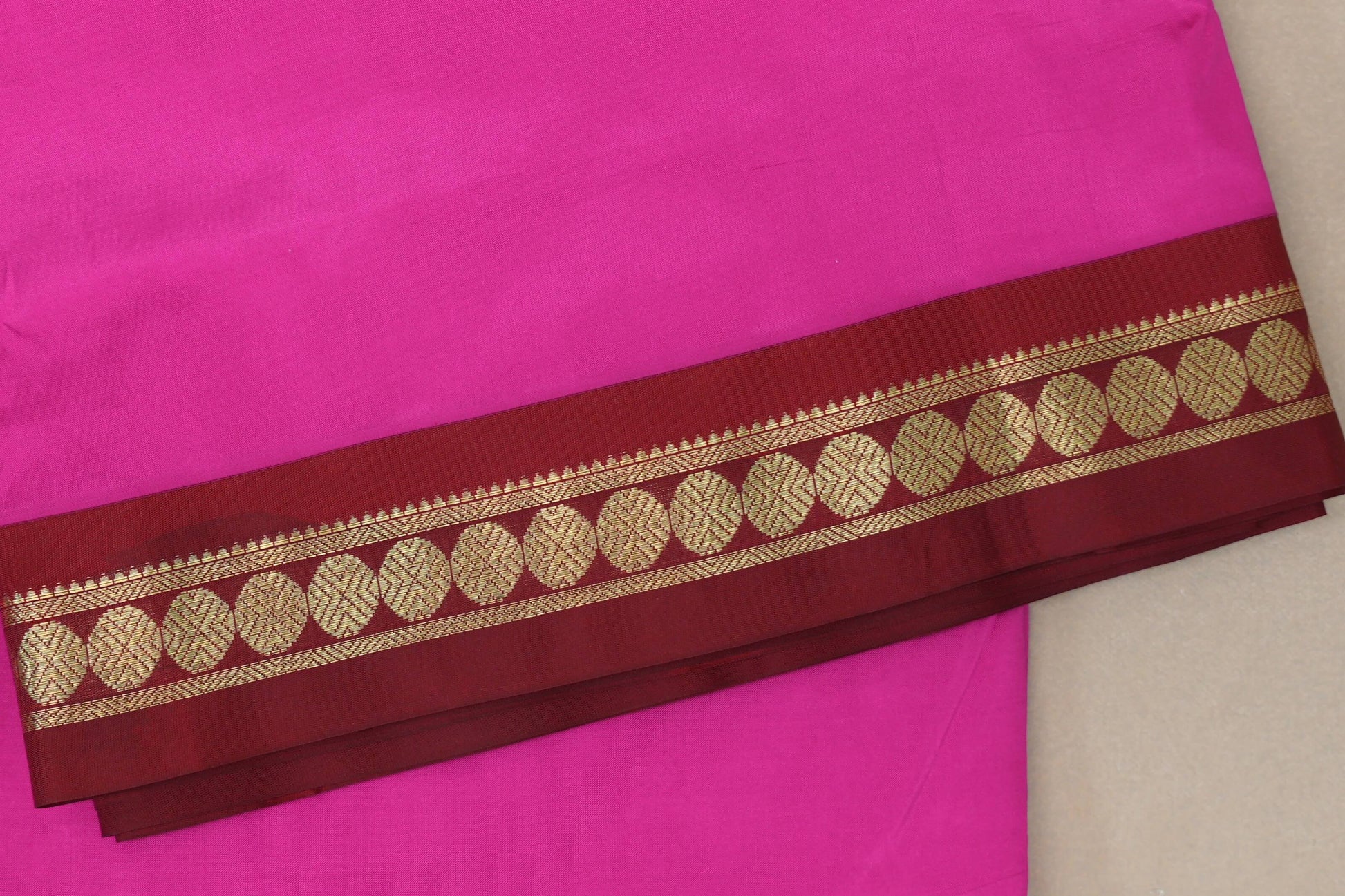 Rani Pink Ten Yards Silk Saree  border zoom