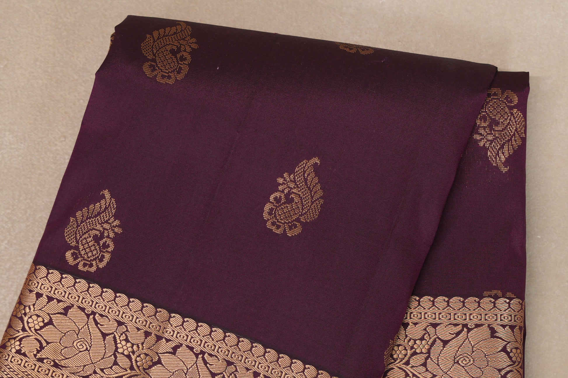Deep Plum Light Weight Kanjivaram Silk Saree body