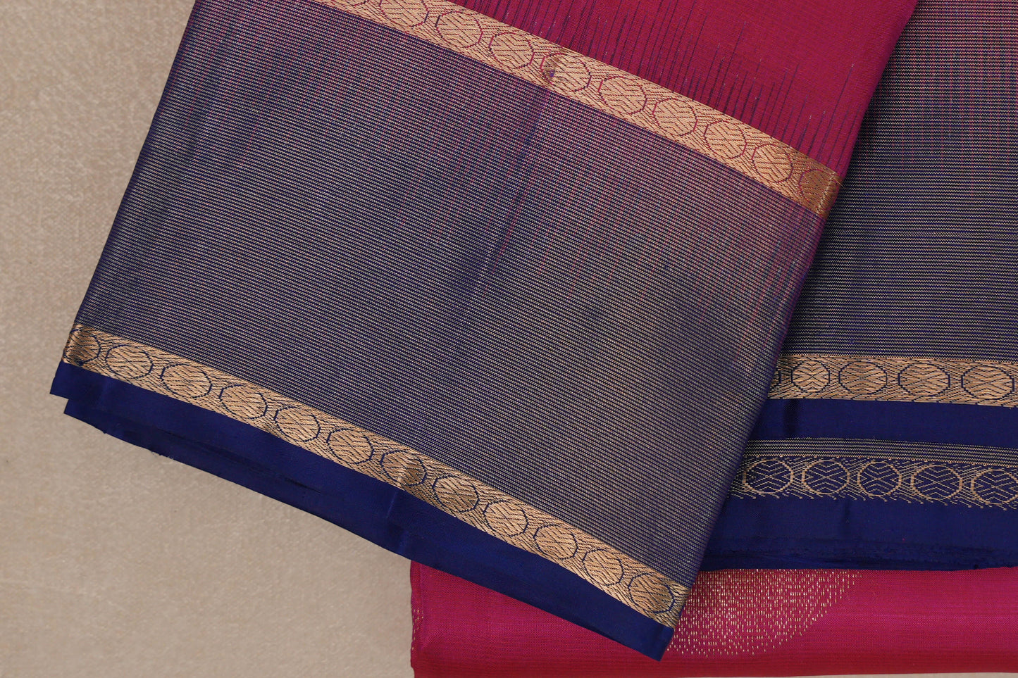 Bright Rani Pink Light Weight Kanjivaram Silk Saree borders