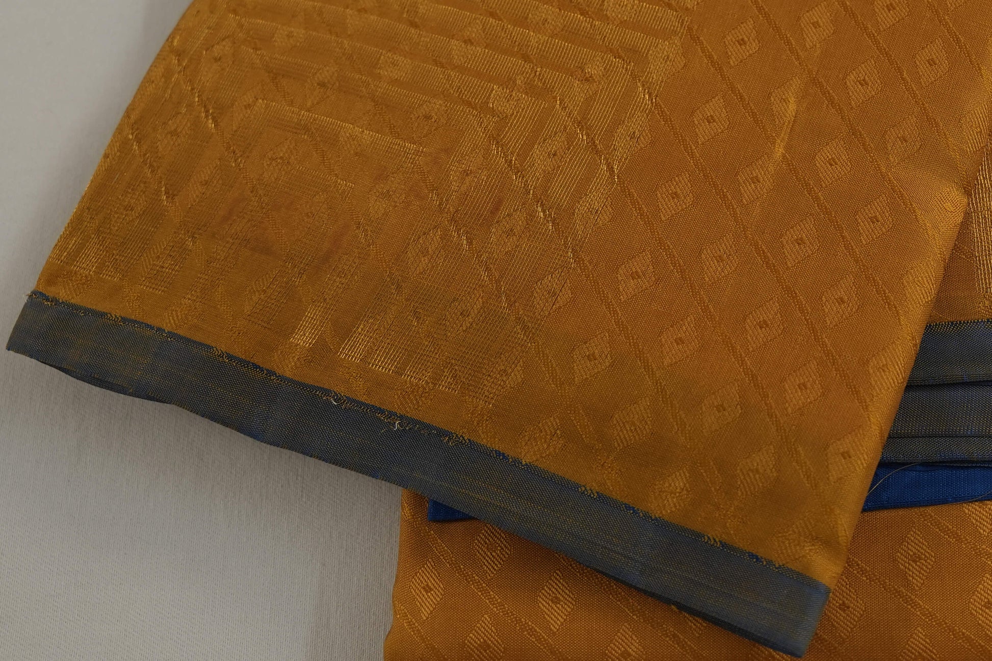 Online light weight kanchipuram silk saree