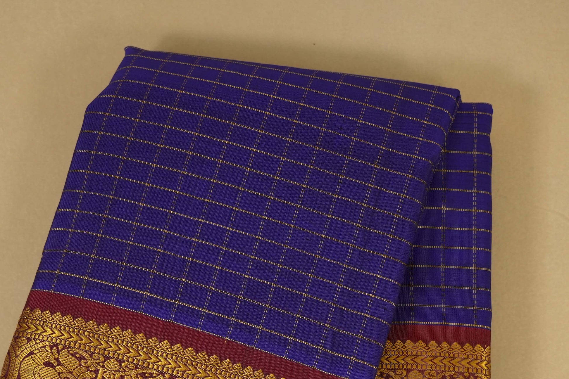 Violet Vintage Kanjivaram Silk Saree Body Zoom