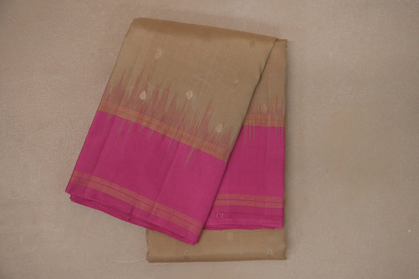 Beige with Pink Borders Light Weight Kanjivaram Silk Saree
