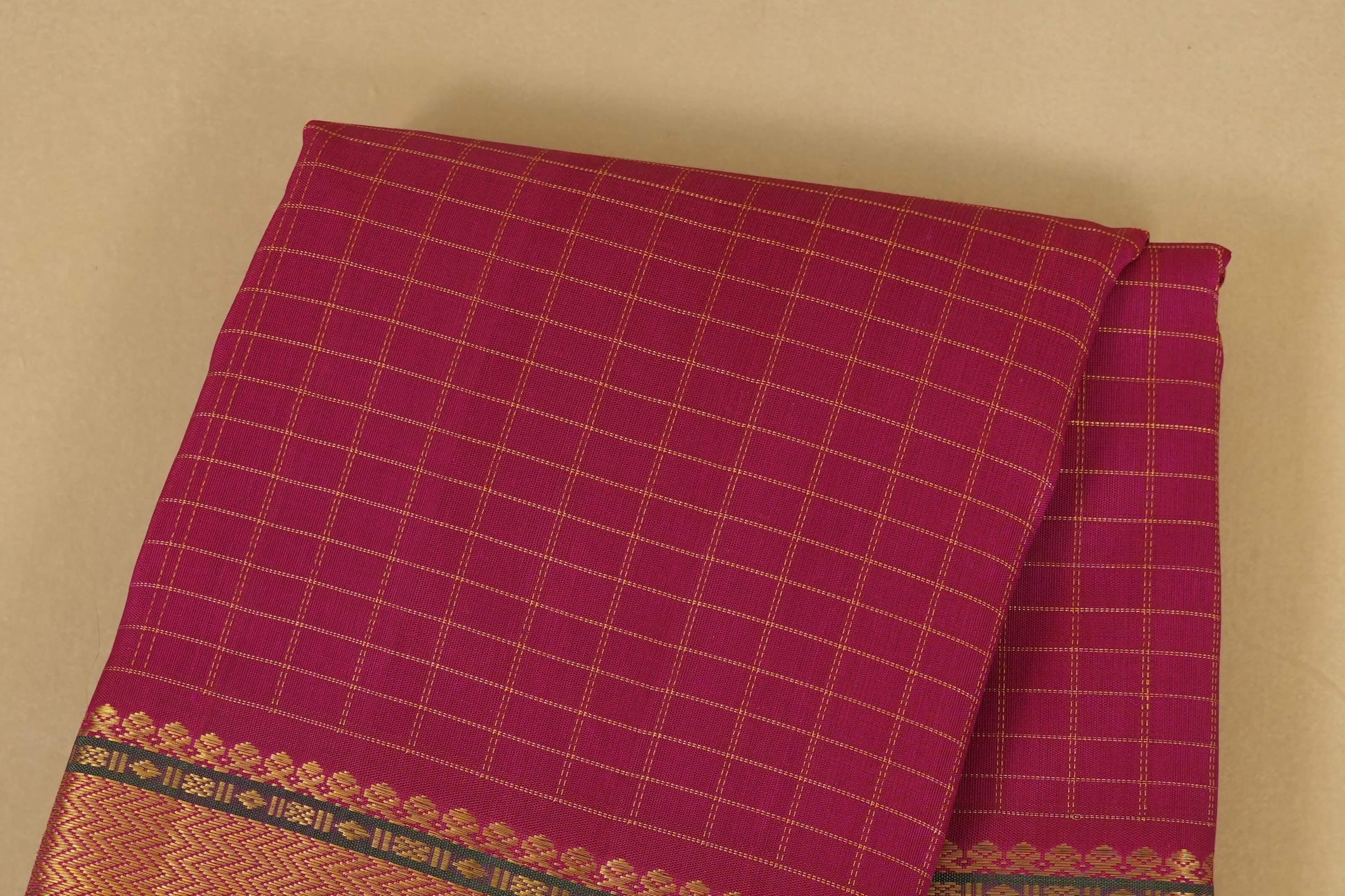 Pink Vintage Kanjivaram Silk Saree Body zoom