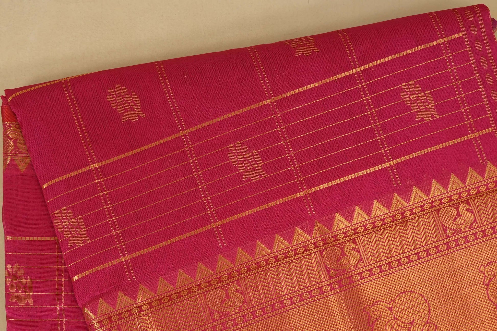 Pink Silk Cotton Saree Body Zoom