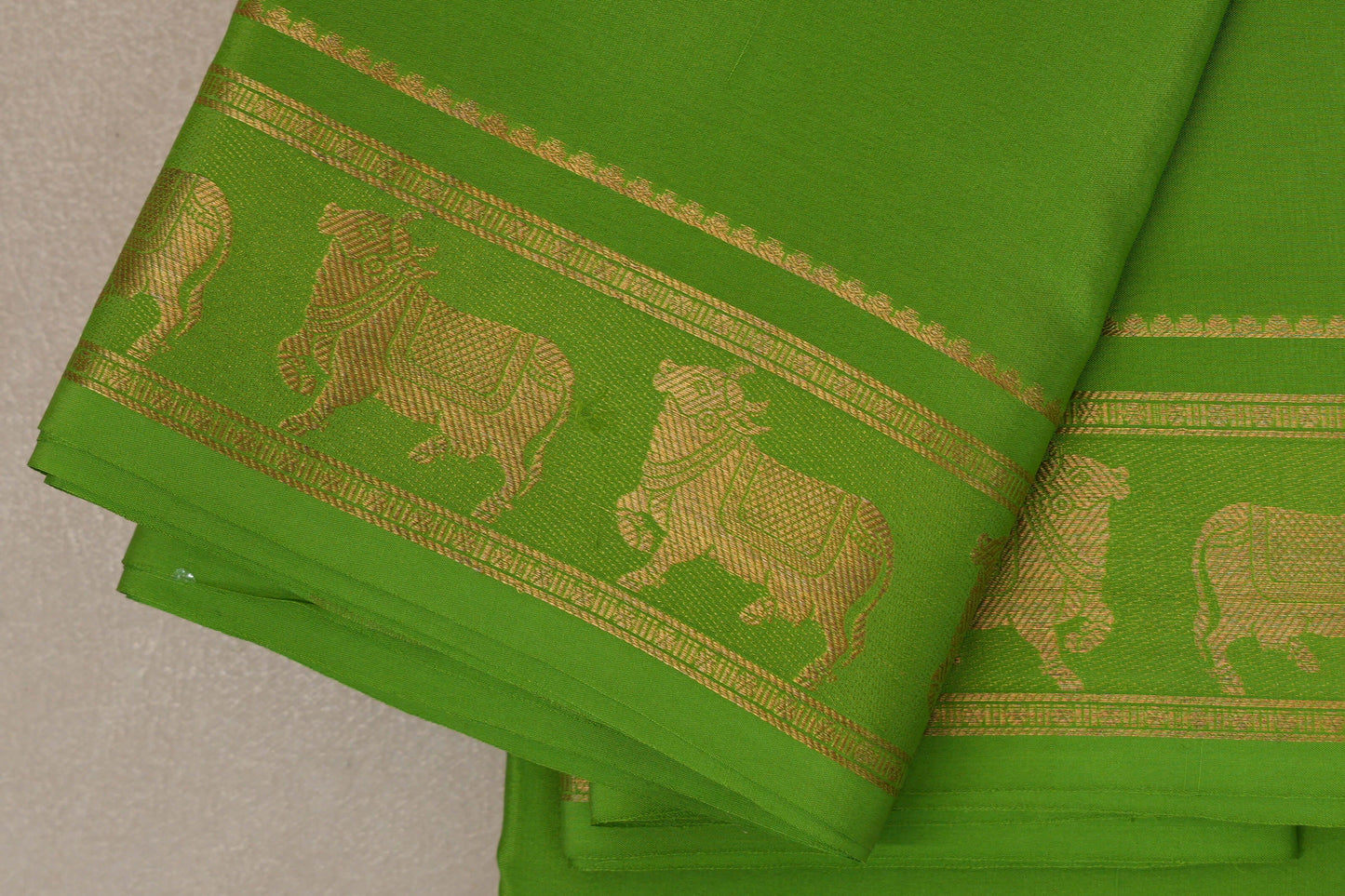 Bright Leaf Green Mysore Silk Saree borders