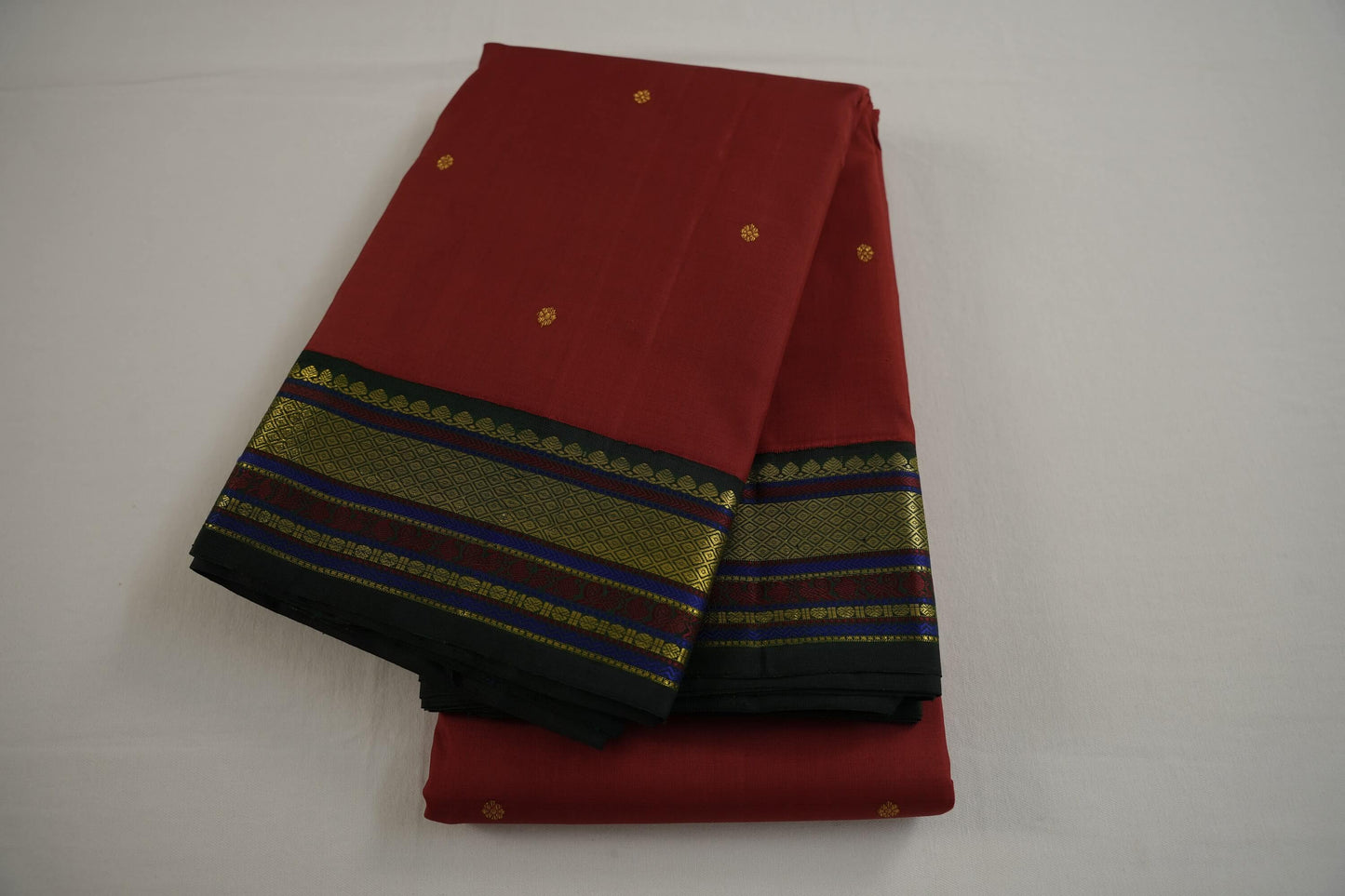 Dark red kanchipuram silk saree