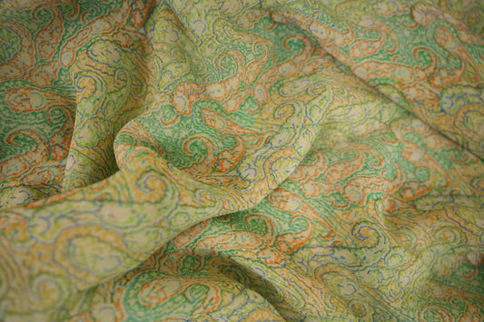 Off-white/Blue Chiffon saree body