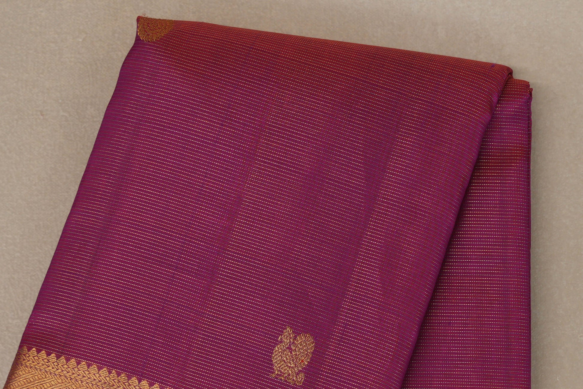 Dual Tone Magenta and Orange Vaira Oosi Vintage Kanjivaram Silk Saree body