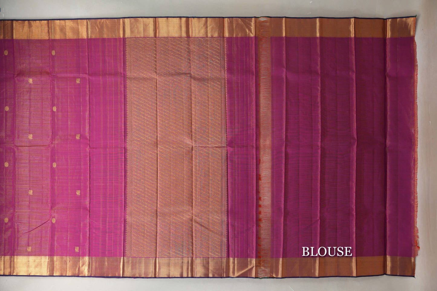 Dual Tone Magenta and Orange Vaira Oosi Vintage Kanjivaram Silk Saree blouse