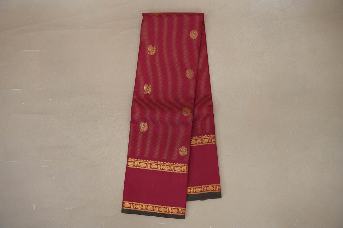 Online Reddish Pink Vaira Oosi with Rettai Pettu Borders Vintage Kanjivaram Silk Saree
