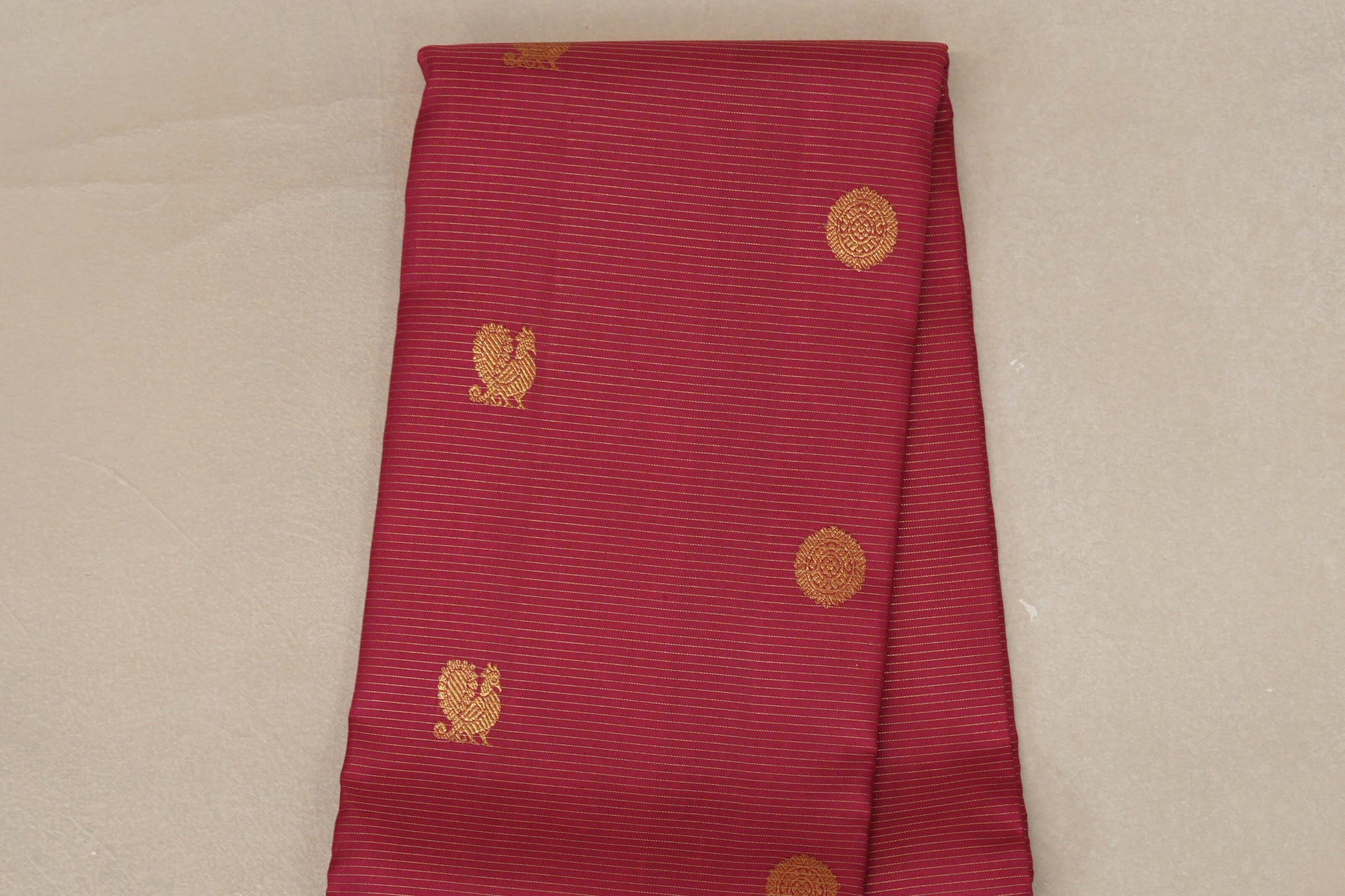 Reddish Pink Vaira Oosi with Rettai Pettu Borders Vintage Kanjivaram Silk Saree body