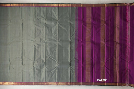 Moss Green with Magenta Borders Vintage Kanjivaram Silk Saree by Shreenivas Silks paloo