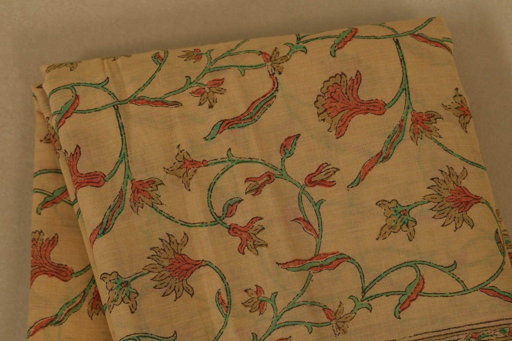 Beige Cotton Saree body