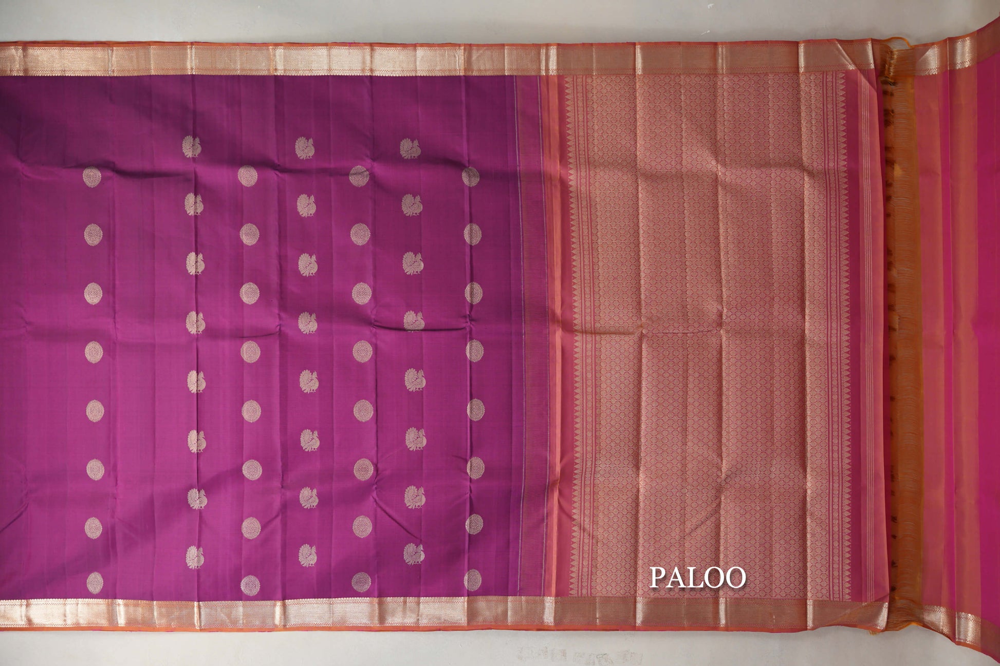 Deep Magenta with Dual Tone of Pink and Yellow Borders Vintage Kanjivaram Silk Saree paloo