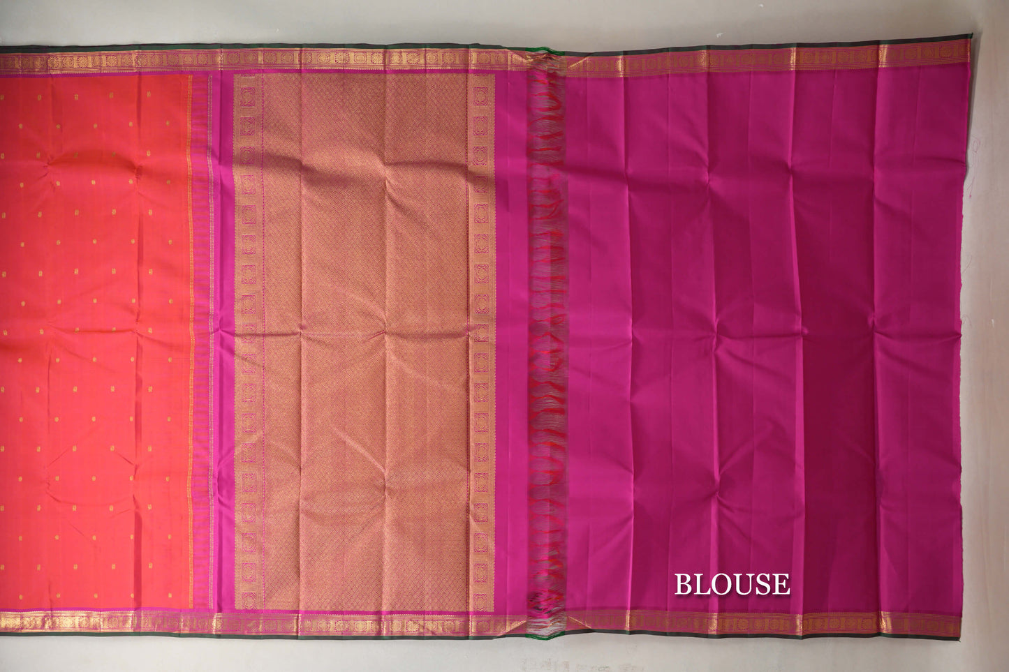 Orangish Pink with Deep Magenta Borders Vintage Kanjivaram Silk Saree blouse
