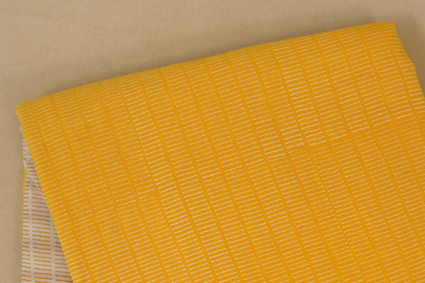 Ombre Yellow White Cotton Saree body