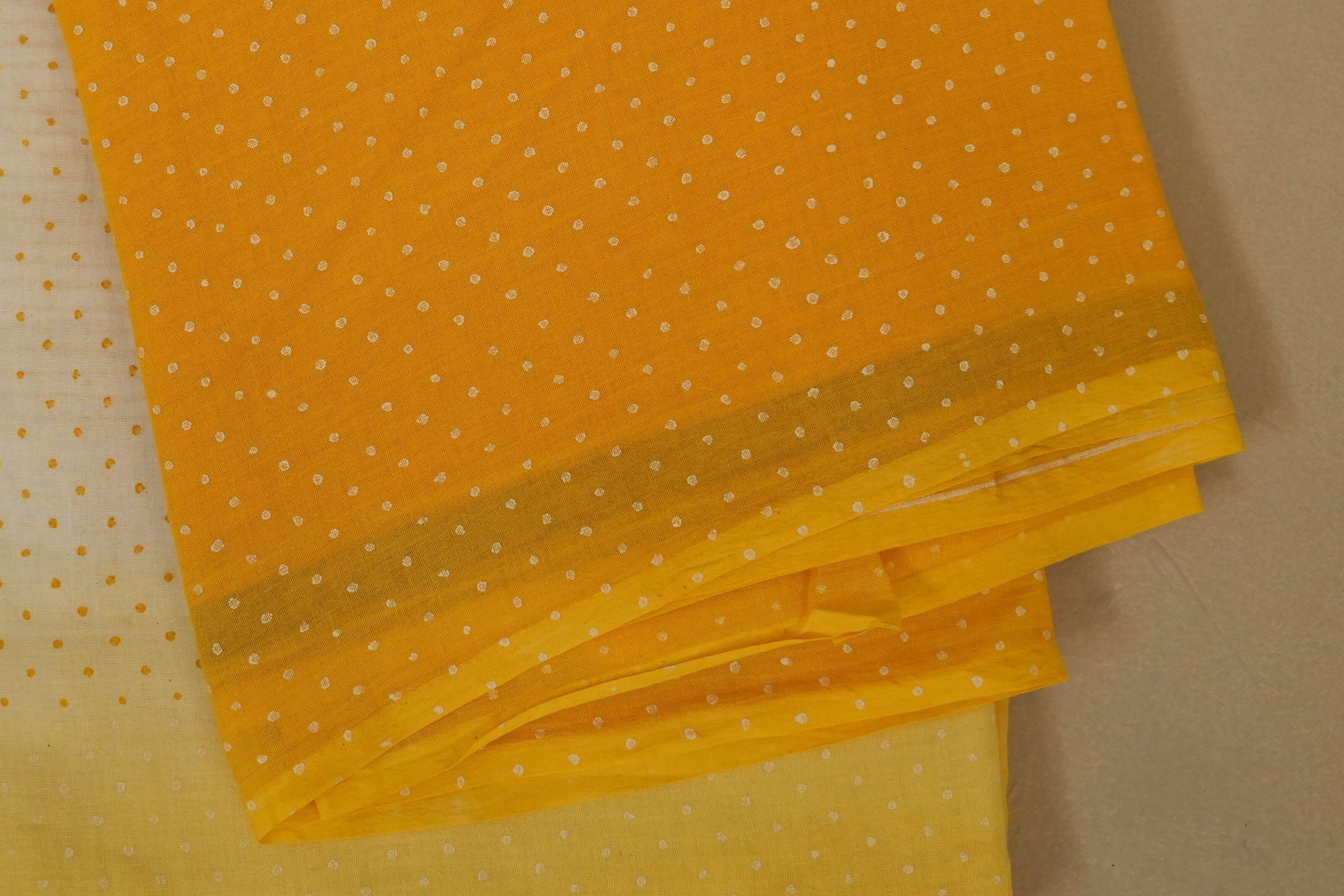 Ombre Yellow White Cotton Saree borders