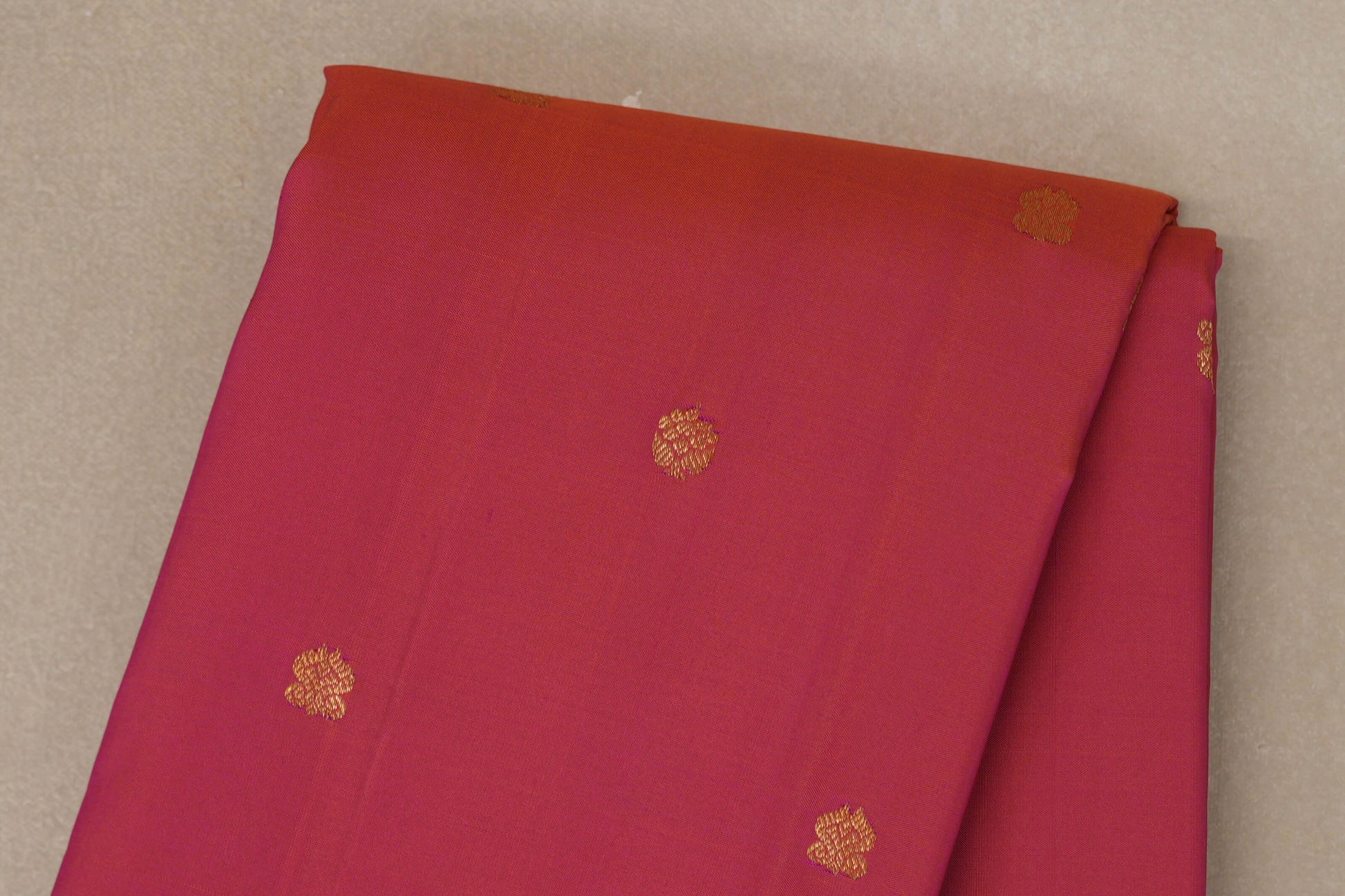 Orangish Pink Vintage Kanjivaram Silk Saree body