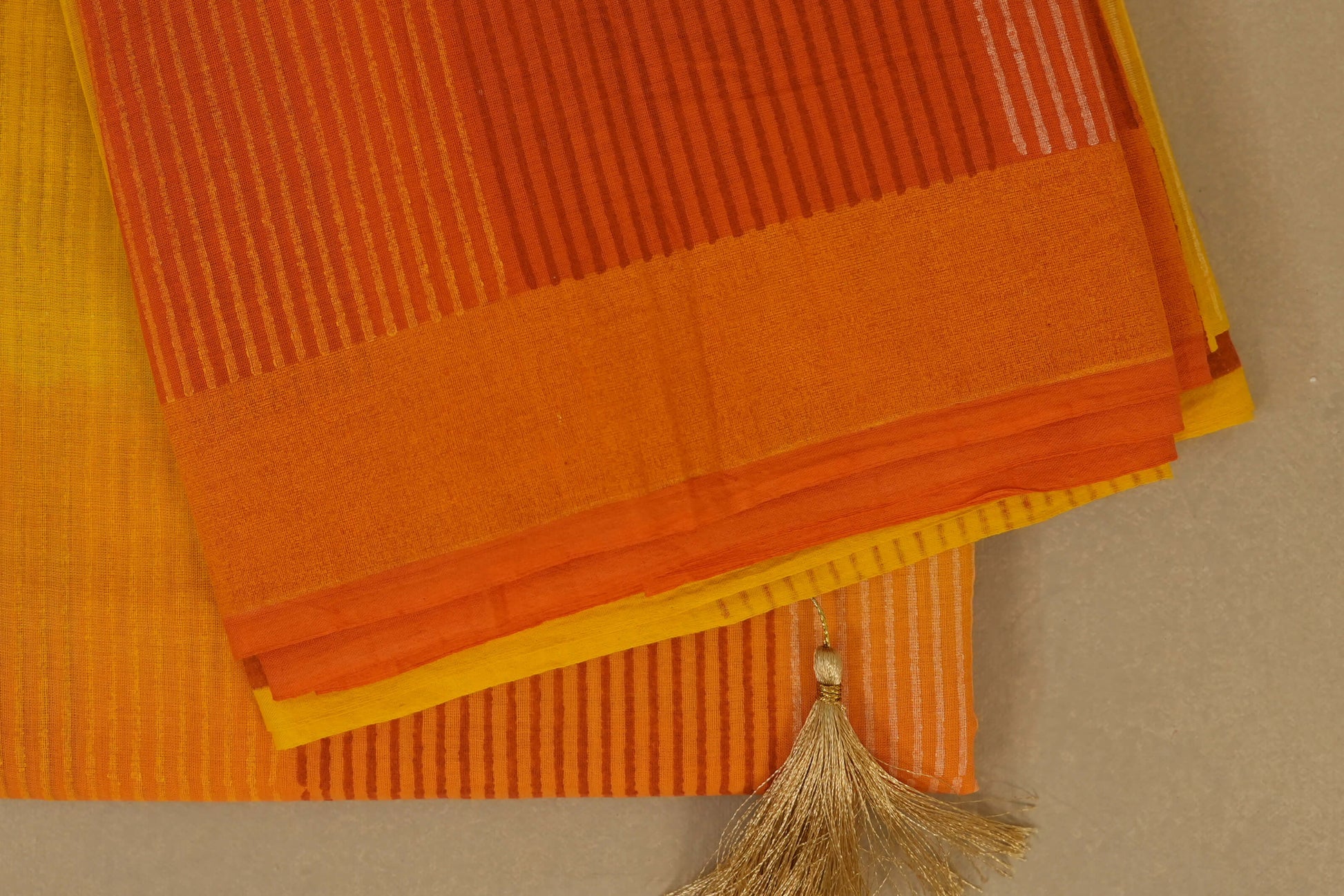 Orange Yellow Ombre Cotton Saree borders