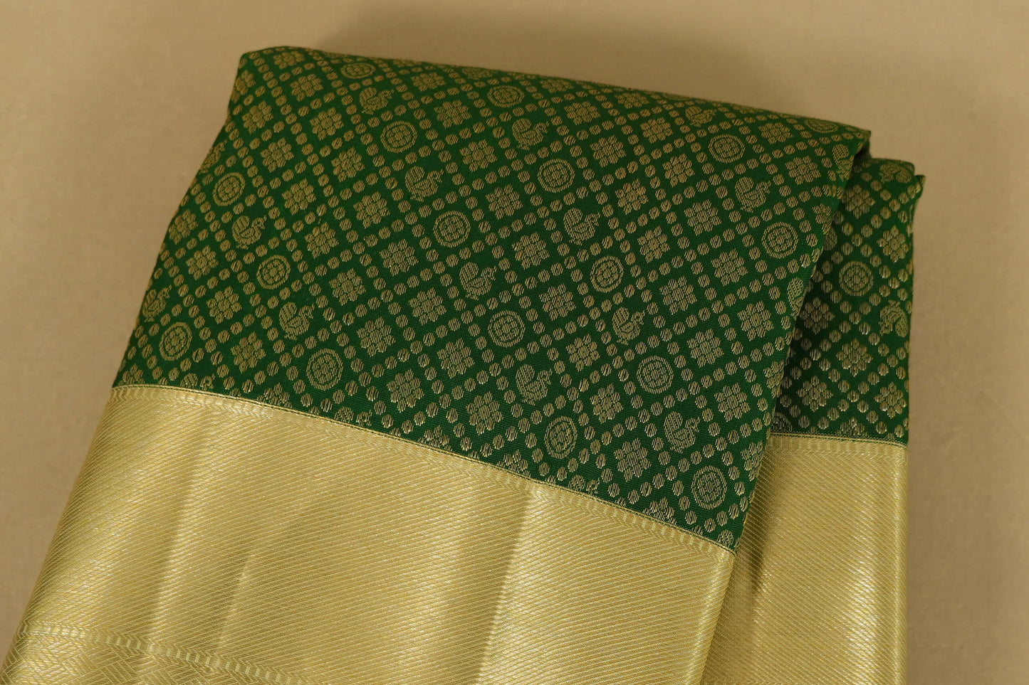Green with Pastel Elachi Green Borders Vintage Kanjivaram Silk Saree body