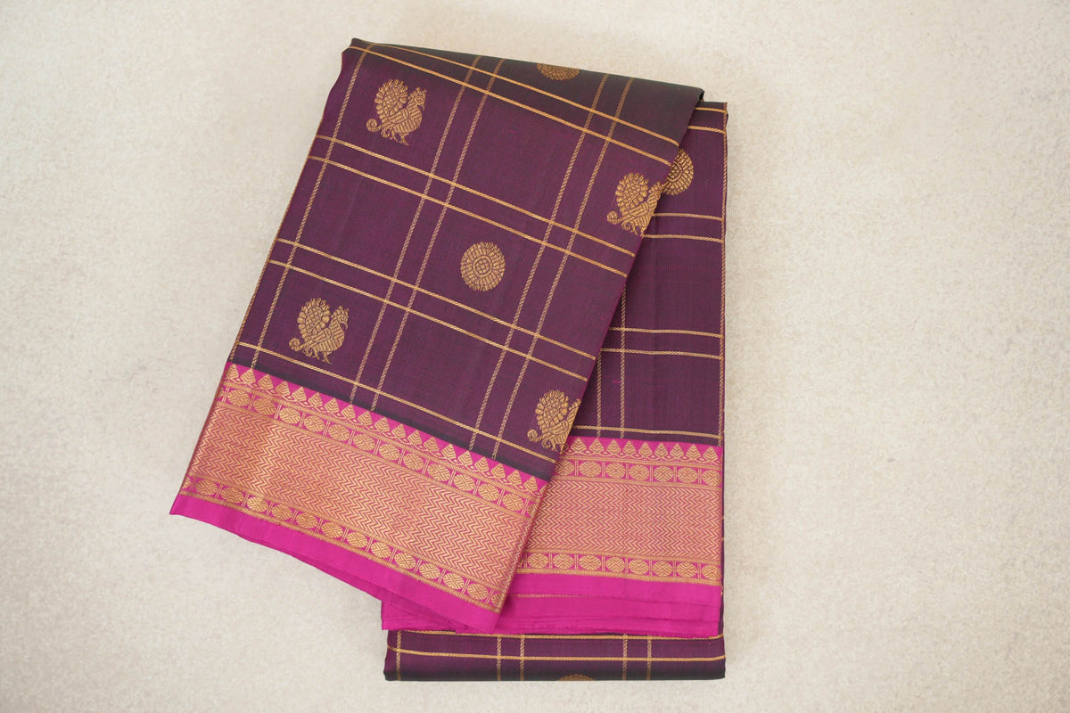 folded Dual Tone of Bottle Green and Magenta Vintage Kanjivaram Silk Saree