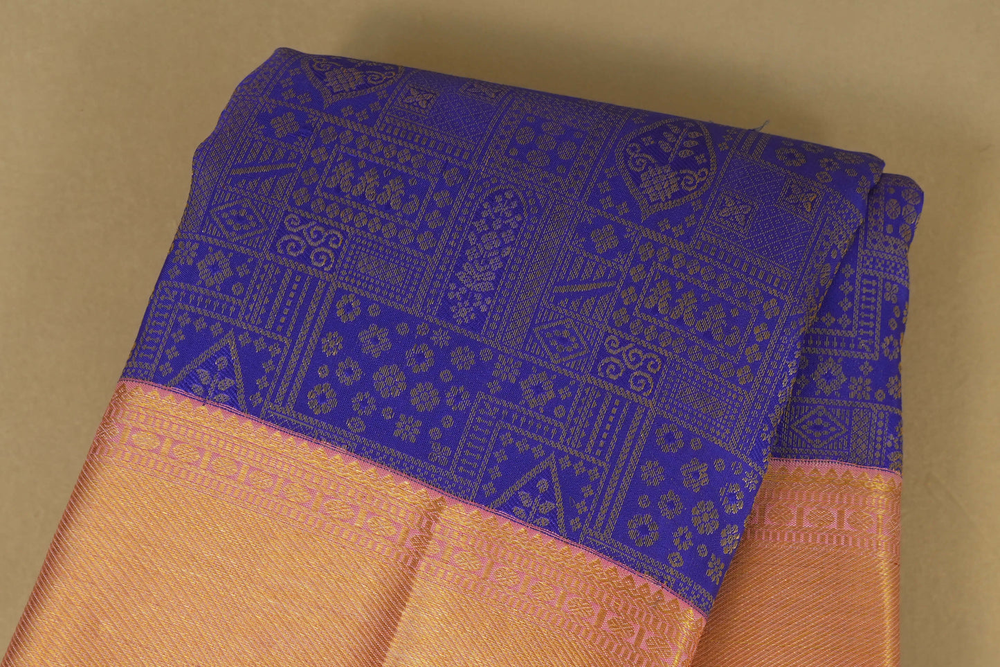Violet with Pink Borders Vintage Kanjivaram Silk Saree body