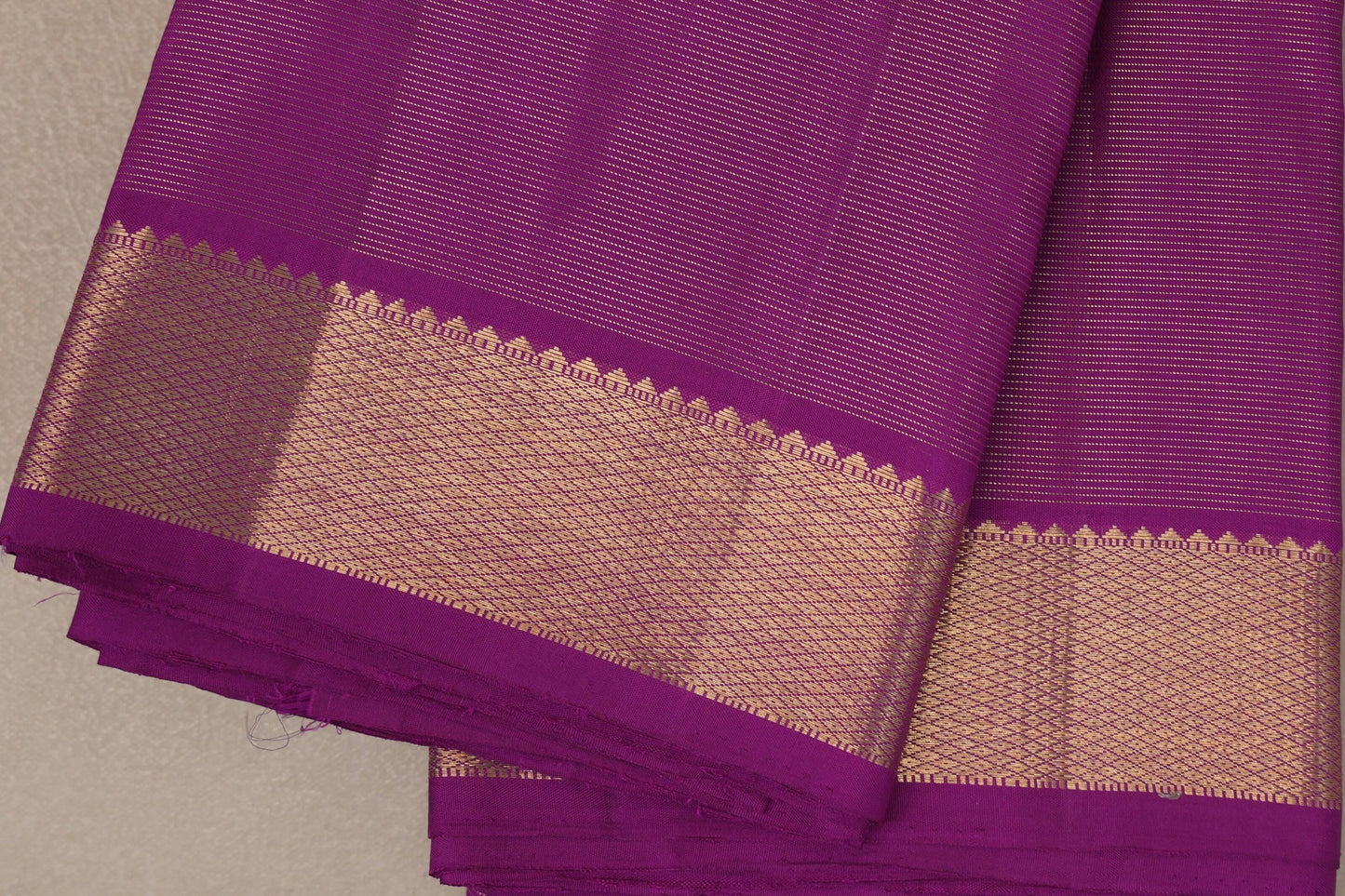 Bright Magenta Vintage Kanjivaram Silk Saree by Shreenivas Silks PSSR019309