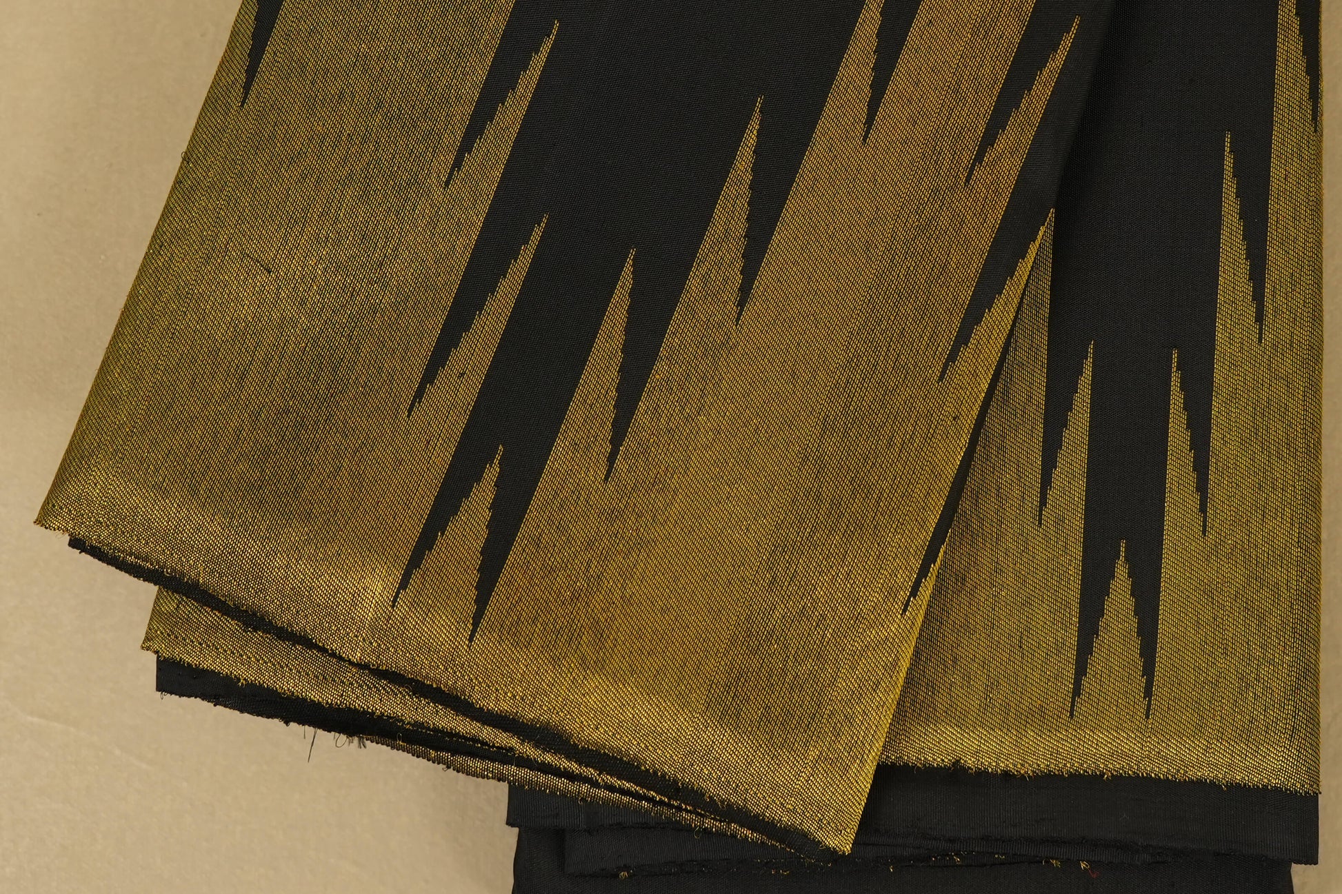 Black with Tissue Borders Vintage Kanjivaram Silk Saree borders