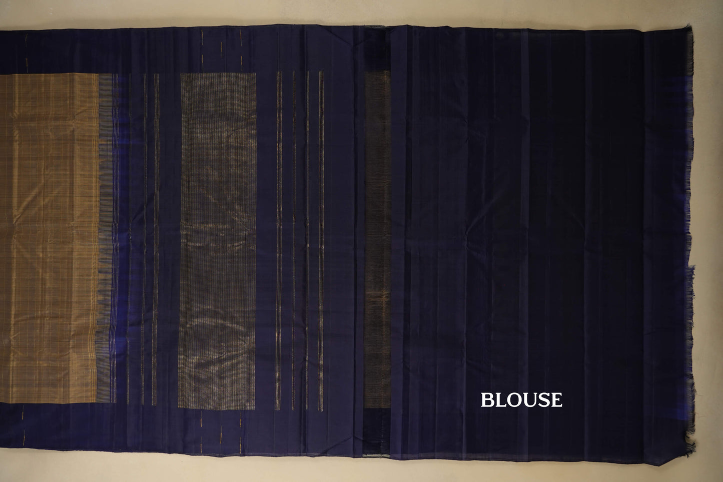 Beige with Dark Blue Borders Vintage Kanjivaram Silk Saree blouse