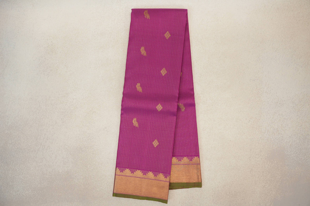 folded Bright Magenta Pink Vintage Kanjivaram Silk Saree online