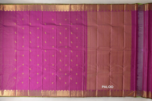 folded Bright Magenta Pink Vintage Kanjivaram Silk Saree paloo