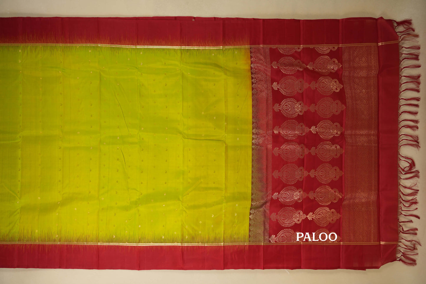 Fluorescent Green with Red Borders Light Weight Kanjivaram Silk Saree paloo