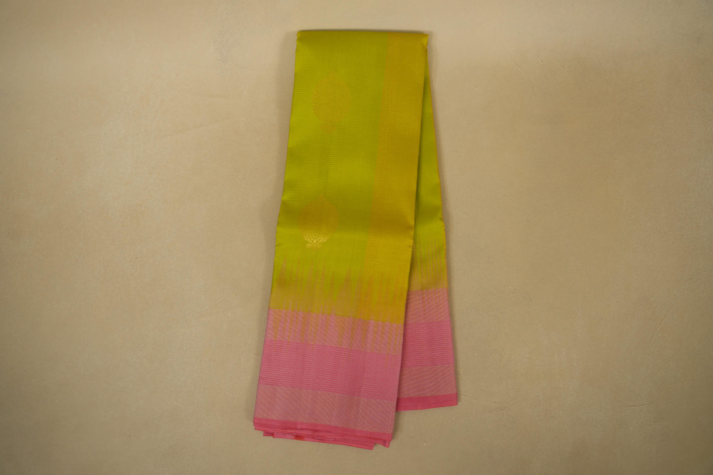 Online Parrot Green with Light Pink Borders Light Weight Kanjivaram Silk Saree