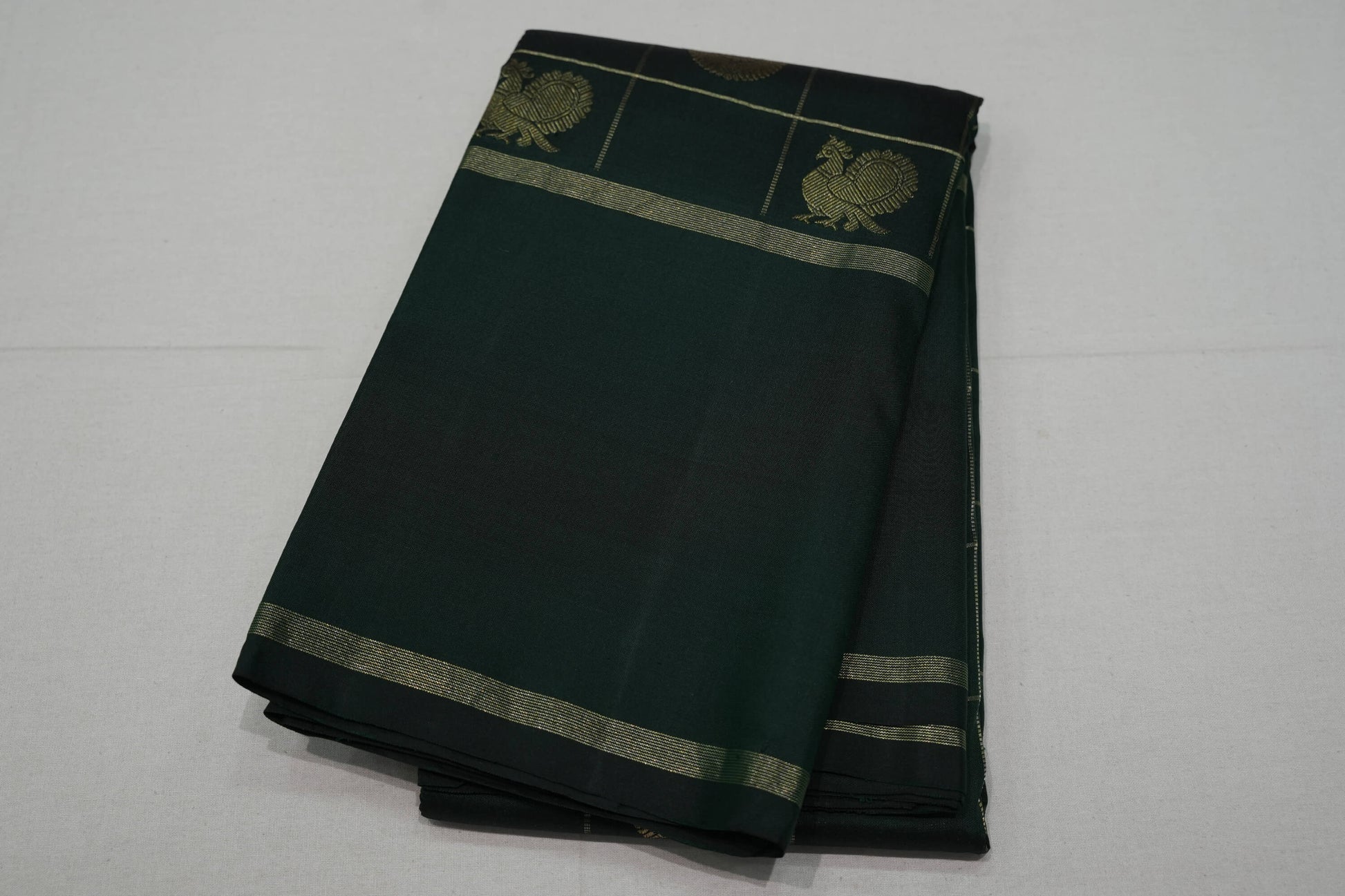 Dark green vintage kanchipuram silk saree