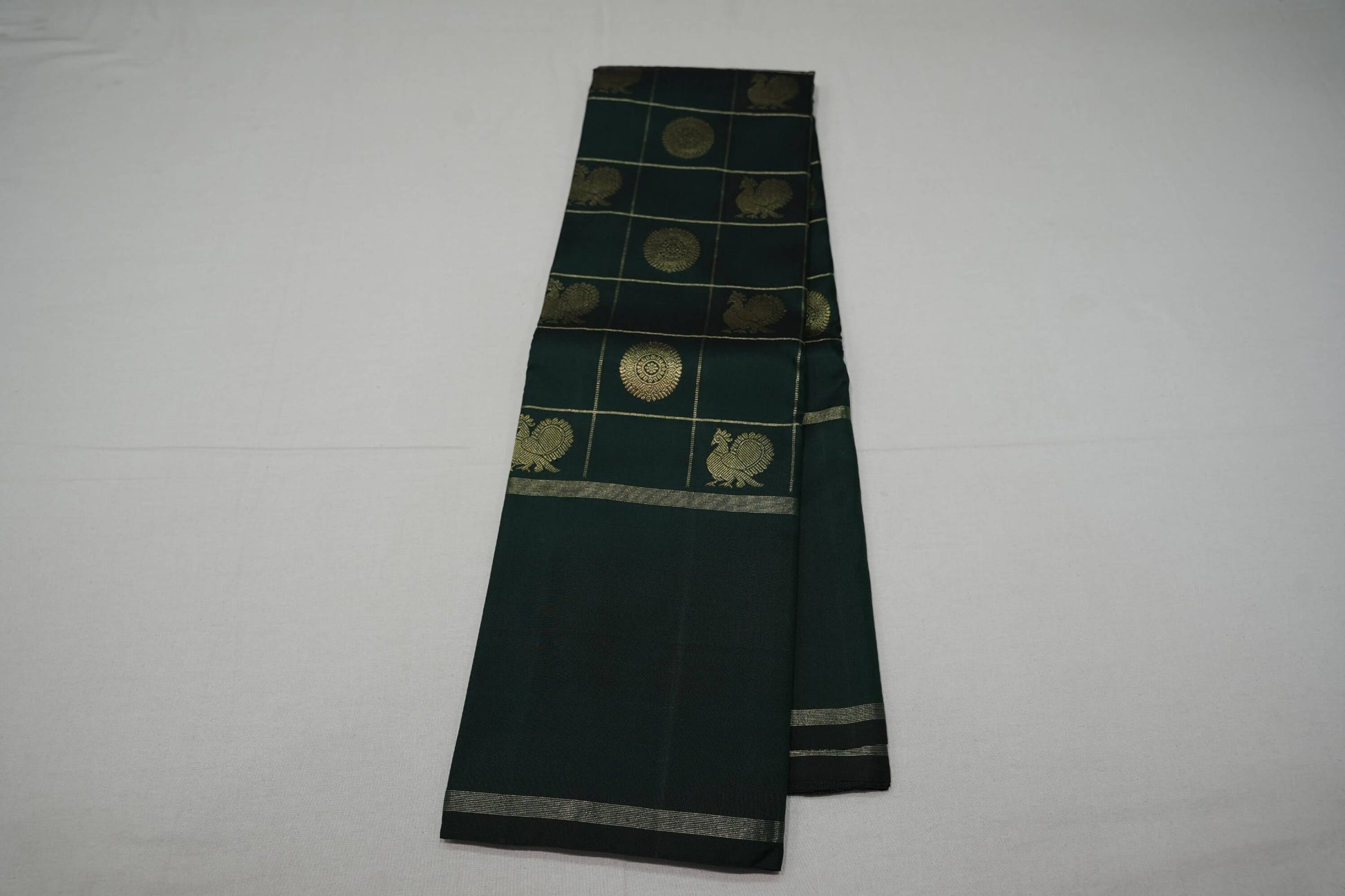 Checked vintage kanchipuram silk saree