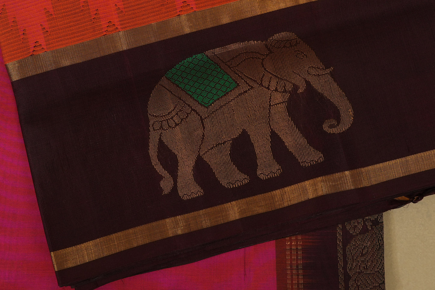 Orangish Pink with Deep Brown Borders Silk Cotton Saree borders