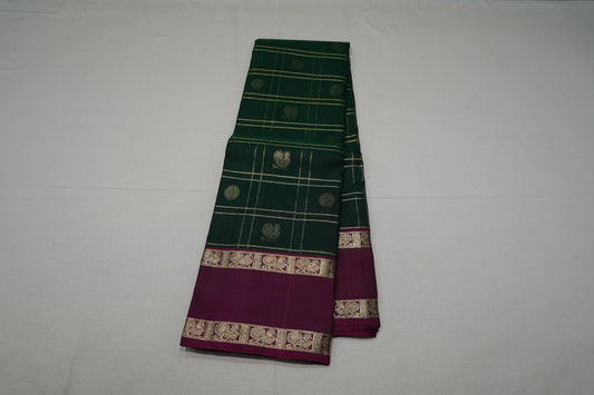 Checked vintage kanchipuram silk saree