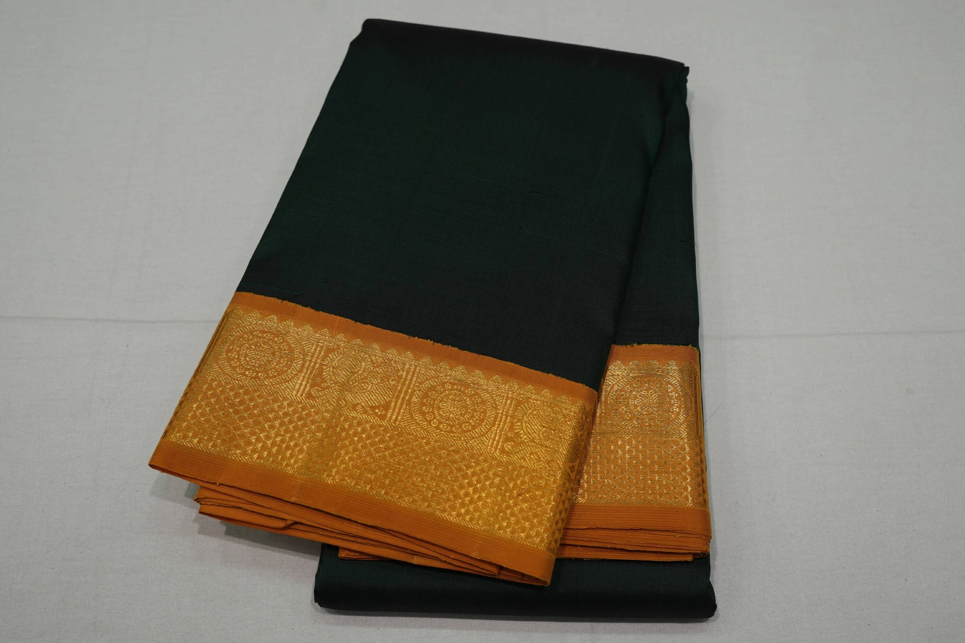 Bottle green vintage kanchipuram silk saree